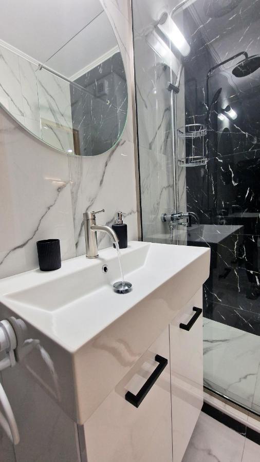 Pg Luxury Apartment カヴァラ エクステリア 写真