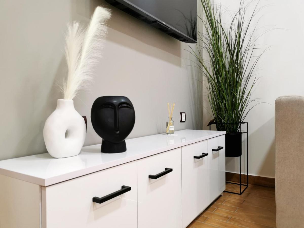 Pg Luxury Apartment カヴァラ エクステリア 写真