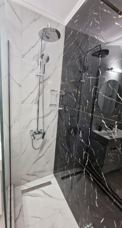 Pg Luxury Apartment カヴァラ エクステリア 写真
